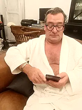 Snapshot of MountJohnXL chatting on 9, 4, 2026 MountJohnXL online show from 9, 4, 2026