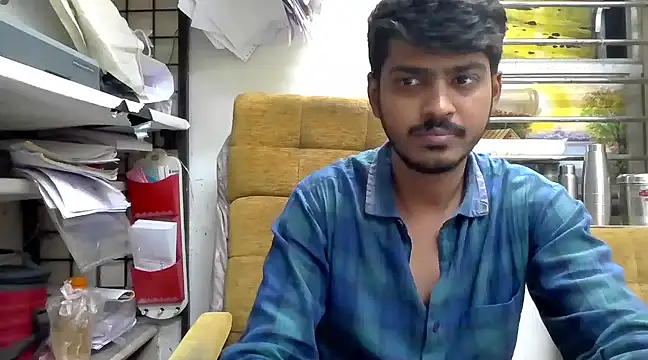 cute modell online show from 15, 3, 2025