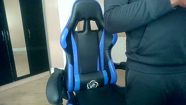 vanillachocduo online show from 12, 3, 2025