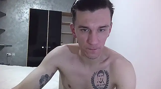 NathanNate0410 online show from 17, 1, 2025