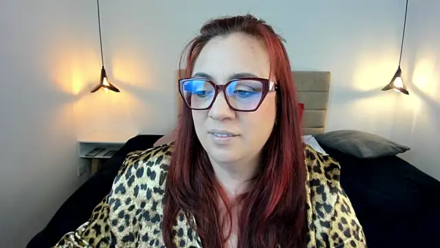 Victoria Adamns online show from 23, 7, 2026