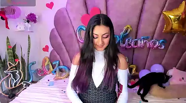 sweetfoxy 17 online show from 25, 2, 2025