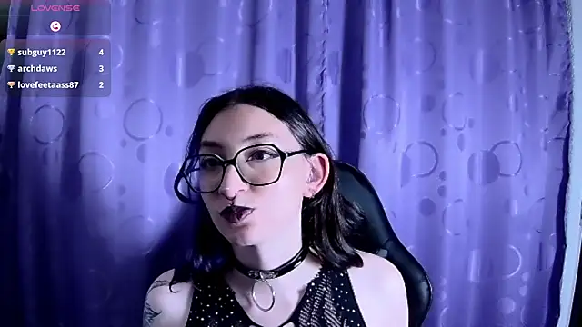 Kimlennox  online show from 20, 1, 2025