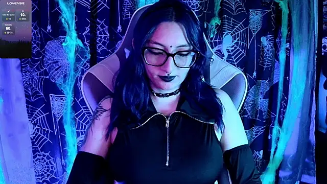 Kimlennox  online show from 28, 10, 2025