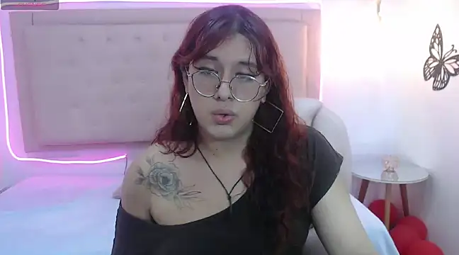 Snapshot of kathepickmanx chatting on 1, 3, 2025 kathepickmanx online show from 1, 3, 2025