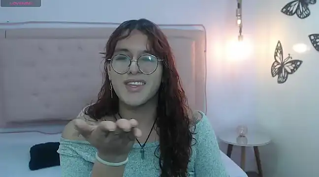 Snapshot of kathepickmanx chatting on 11, 3, 2025 kathepickmanx online show from 11, 3, 2025