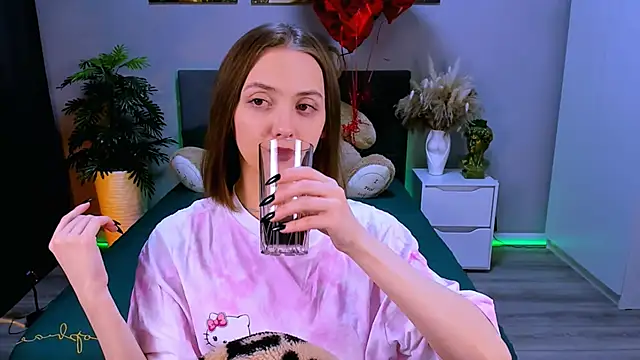 JesssWalker online show from 22, 3, 2025