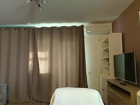 VixenVibesX online show from 24, 1, 2025