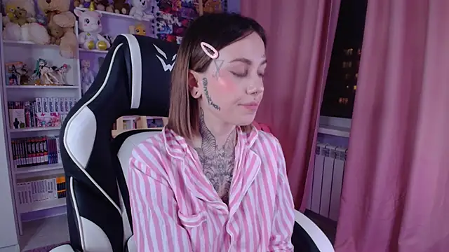 Catharsisi online show from 21, 2, 2025