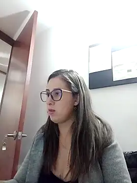 CHARLOTTE 1711 online show from 20, 1, 2025