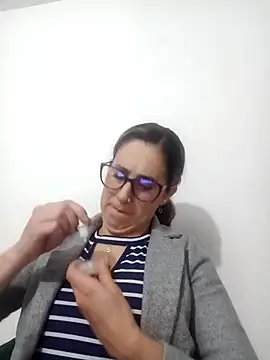 CHARLOTTE 1711 online show from 21, 2, 2025