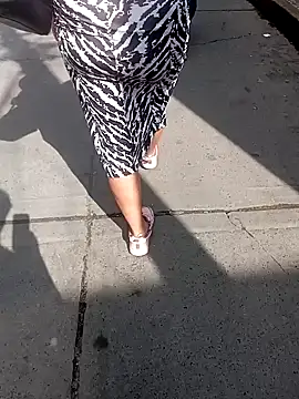 Snapshot of Melyy_Edii chatting on 13, 2, 2025 Melyy Edii online show from 13, 2, 2025