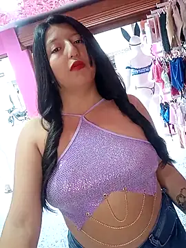 Snapshot of Melyy_Edii chatting on 30, 10, 2025 Melyy Edii online show from 30, 10, 2025