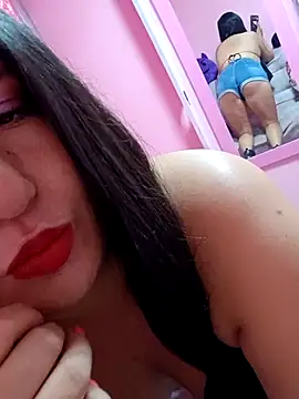 Snapshot of Melyy_Edii chatting on 4, 12, 2025 Melyy Edii online show from 4, 12, 2025