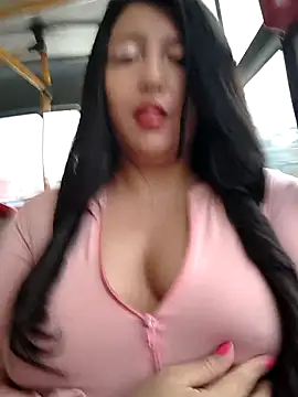 Snapshot of Melyy_Edii chatting on 5, 3, 2026 Melyy Edii online show from 5, 3, 2026