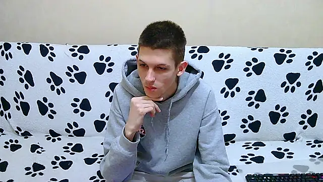 Snapshot of Lester_Broo chatting on 30, 4, 2026 Lester Broo online show from 30, 4, 2026