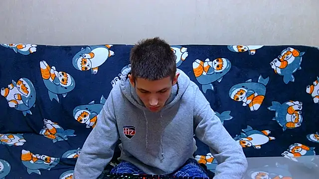 Snapshot of Lester_Broo chatting on 13, 5, 2026 Lester Broo online show from 13, 5, 2026