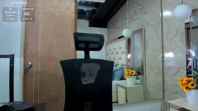 Snapshot of katleya_lewiis chatting on 3, 3, 2026 katleya lewiis online show from 3, 3, 2026