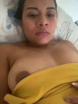 Yessica 832 online show from 23, 2, 2025