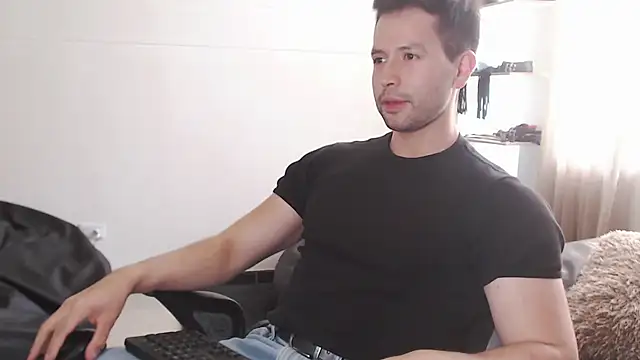 Snapshot of hairyncuteass chatting on 17, 1, 2025 hairyncuteass online show from 17, 1, 2025