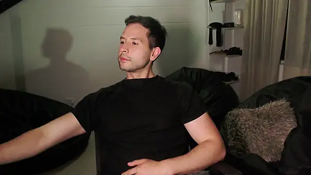 Snapshot of hairyncuteass chatting on 27, 1, 2025 hairyncuteass online show from 27, 1, 2025