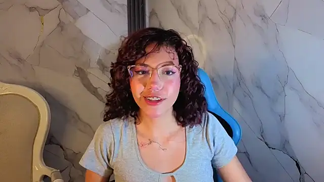 zoe ch  online show from 4, 6, 2026