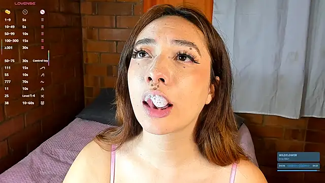 Annycolin  online show from 14, 1, 2025