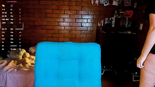 Annycolin  online show from 5, 2, 2026