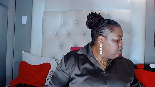 Snapshot of omalicha98 chatting on 12, 6, 2026 omalicha98 online show from 12, 6, 2026