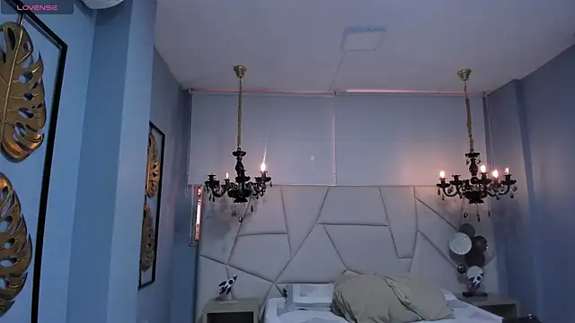 Aitana Hilton  online show from 20, 9, 2025