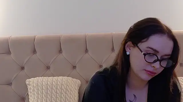 Snapshot of Lilliana_Moon chatting on 21, 1, 2025 Lilliana Moon online show from 21, 1, 2025