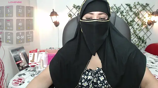 Snapshot of zahra_Jalid chatting on 11, 9, 2025 zahra Jalid online show from 11, 9, 2025