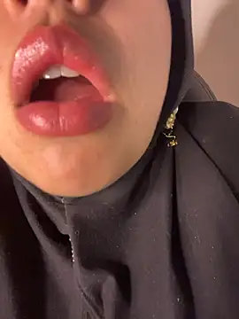 zahra Jalid online show from 21, 4, 2026