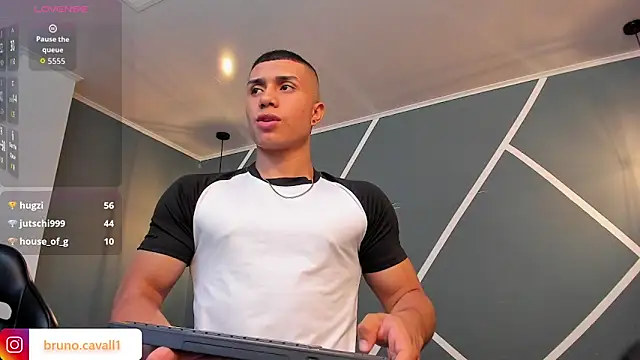 bruno cavalli online show from 18, 4, 2026