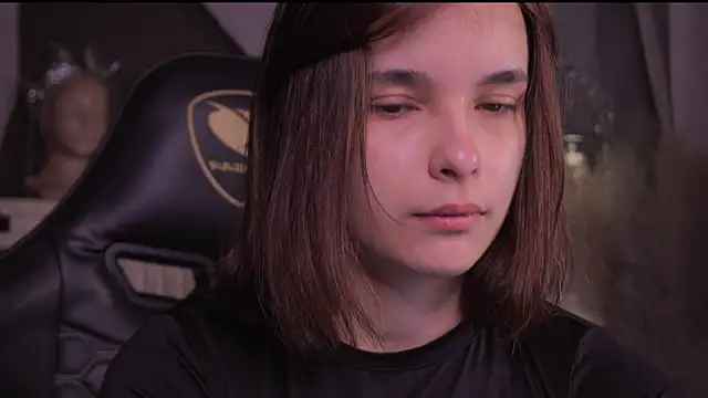 Snapshot of Bella_Alita chatting on 8, 11, 2025 Bella Alita online show from 8, 11, 2025