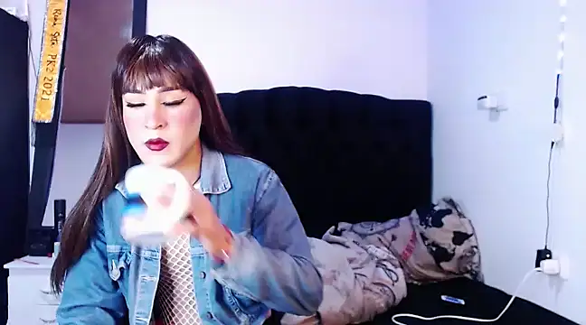 Snapshot of Georgina_Giio chatting on 21, 2, 2025 Georgina Giio online show from 21, 2, 2025