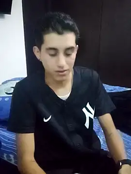 Latinos 2001 online show from 17, 1, 2025