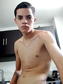 Latinos 2001 online show from 19, 1, 2025