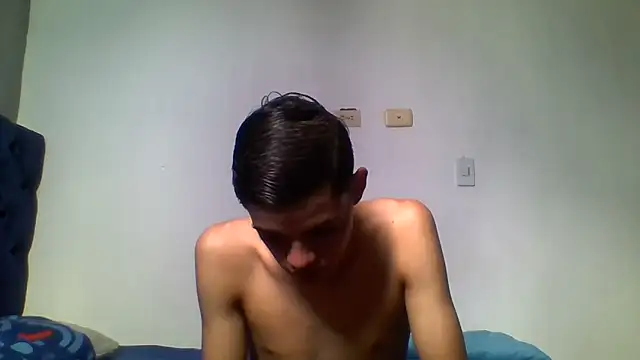 Latinos 2001 online show from 6, 6, 2026