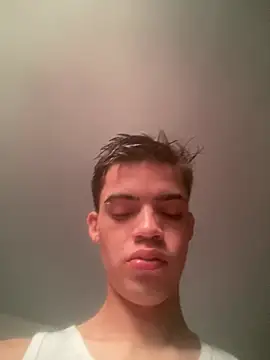Latinos 2001 online show from 5, 7, 2026