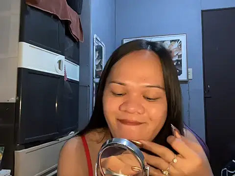 SophiaCourthaway online show from 2, 12, 2025