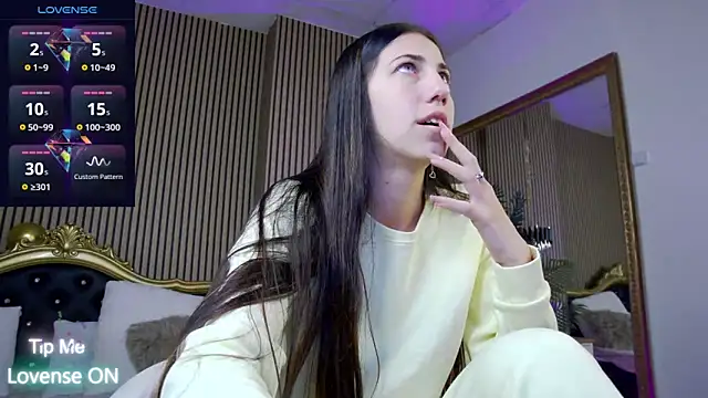 KeylaBlair online show from 8, 3, 2025