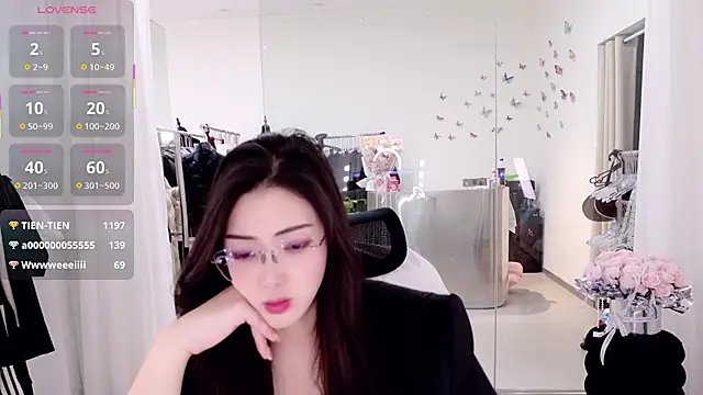 miaomiao-777 online show from 28, 4, 2026