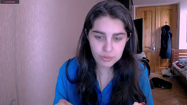 Snapshot of _Roselina_ chatting on 6, 2, 2025 Roselina online show from 6, 2, 2025