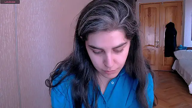 Snapshot of _Roselina_ chatting on 7, 2, 2025 Roselina online show from 7, 2, 2025