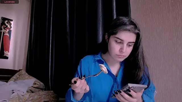 Snapshot of _Roselina_ chatting on 19, 2, 2025 Roselina online show from 19, 2, 2025