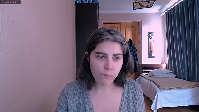 Snapshot of _Roselina_ chatting on 3, 3, 2025 Roselina online show from 3, 3, 2025