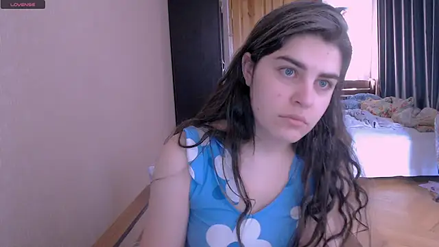 Snapshot of _Roselina_ chatting on 6, 3, 2025 Roselina online show from 6, 3, 2025