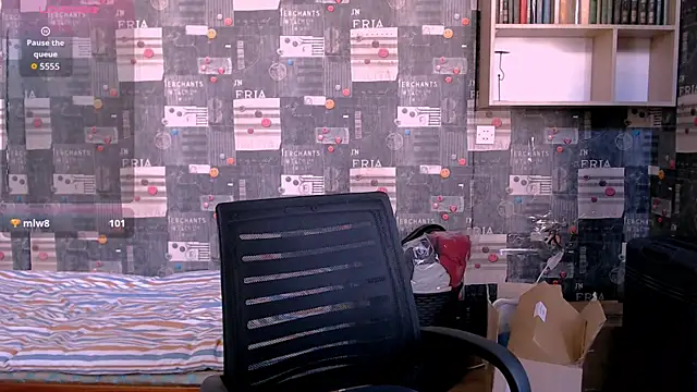 Snapshot of _Roselina_ chatting on 25, 9, 2025 Roselina online show from 25, 9, 2025