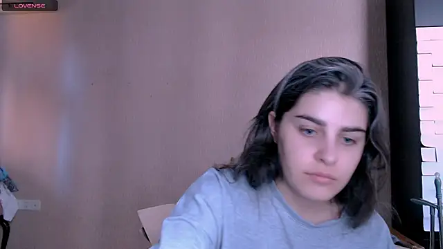 Snapshot of _Roselina_ chatting on 7, 10, 2025 Roselina online show from 7, 10, 2025